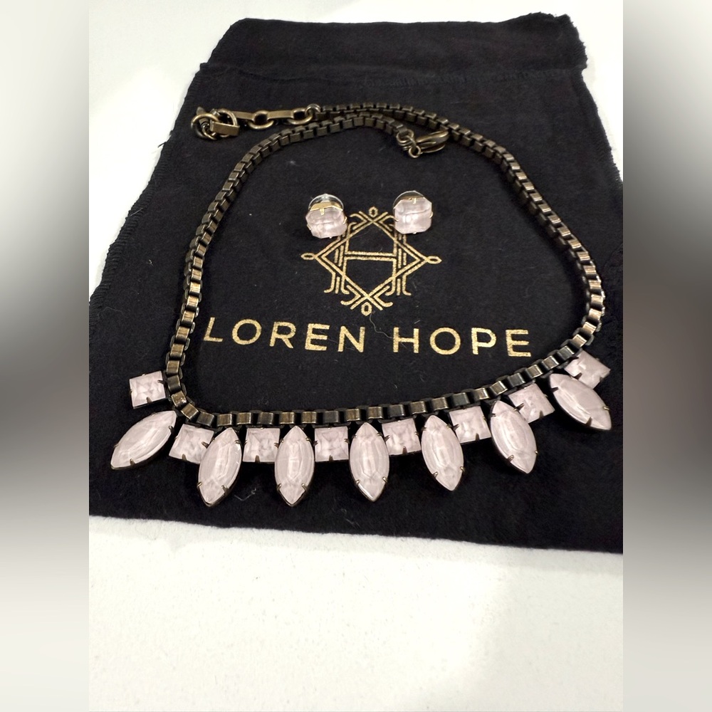EUC- Loren Hope Lilac Glass Crystal Necklace & Earrings